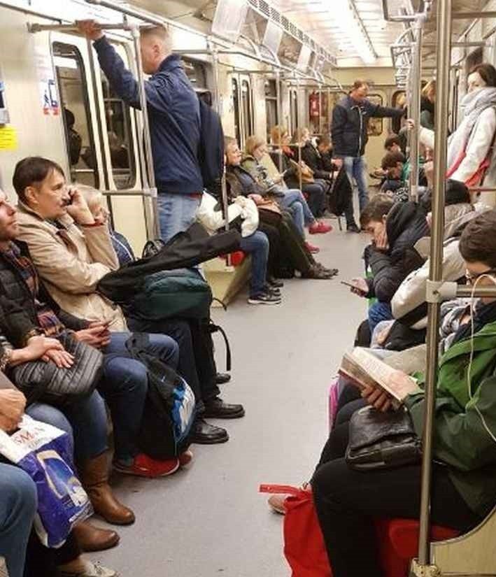 Polish people reading at public transport - productive habits