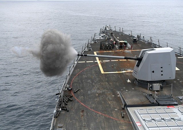 Lessons of leadership delegation by a US Navy Captain - Destroyer Cannon